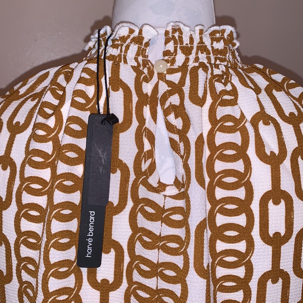 Harvé Benard Mock Turtleneck Sleeveless Chainlink Print Blouse - Picture 4 of 7